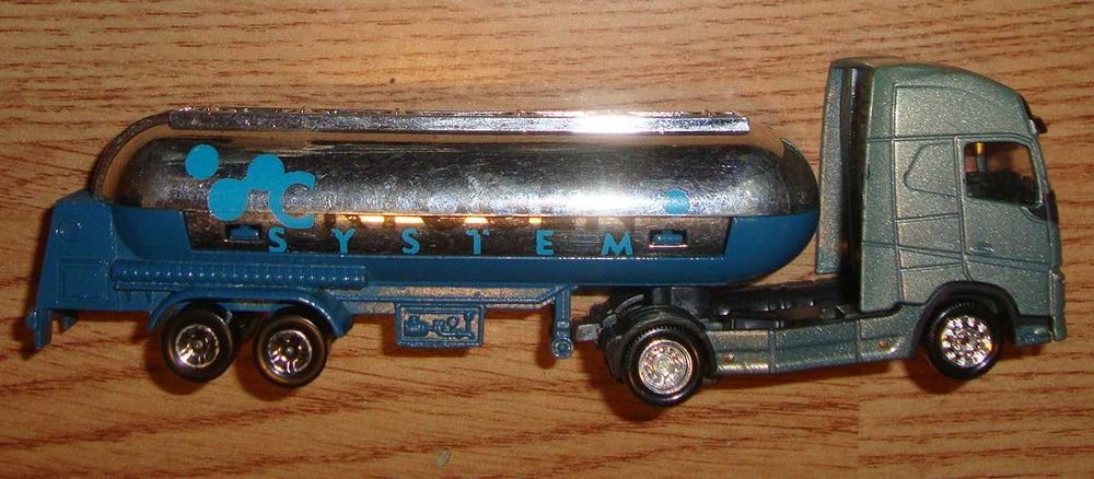 Masinuta Majorette Camion Cisterna TEXACO Cryogen Limuzina de Colectie