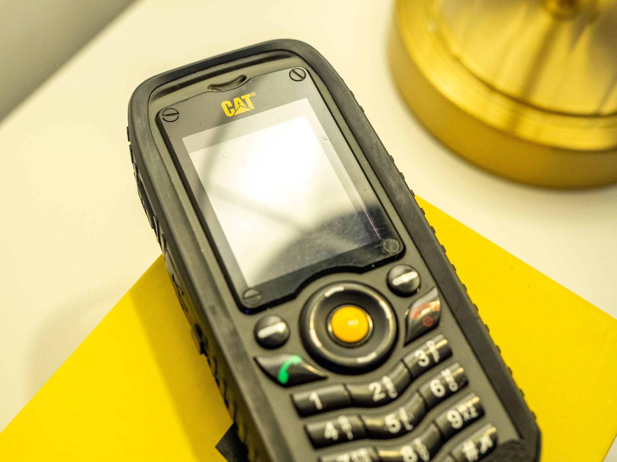 Telefon Caterpillar CAT B25