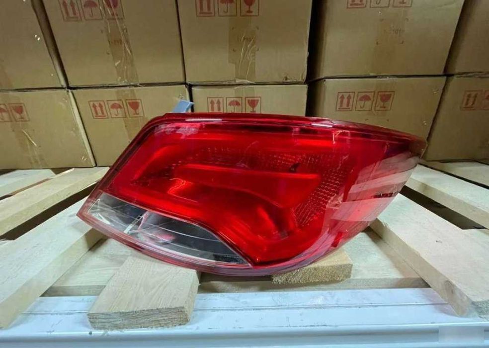 Фонарь задний правый Hyundai Accent 2014- Jorden