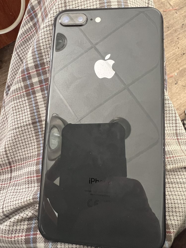 Iphone 8 plus 64Gb
