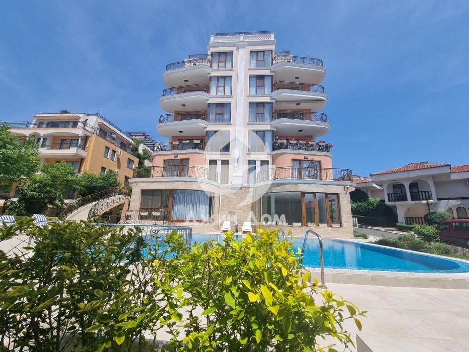 Продава се Двустаен апартамент в Свети Влас - 70 кв.м за 1829 €/кв.м - Снимка #4