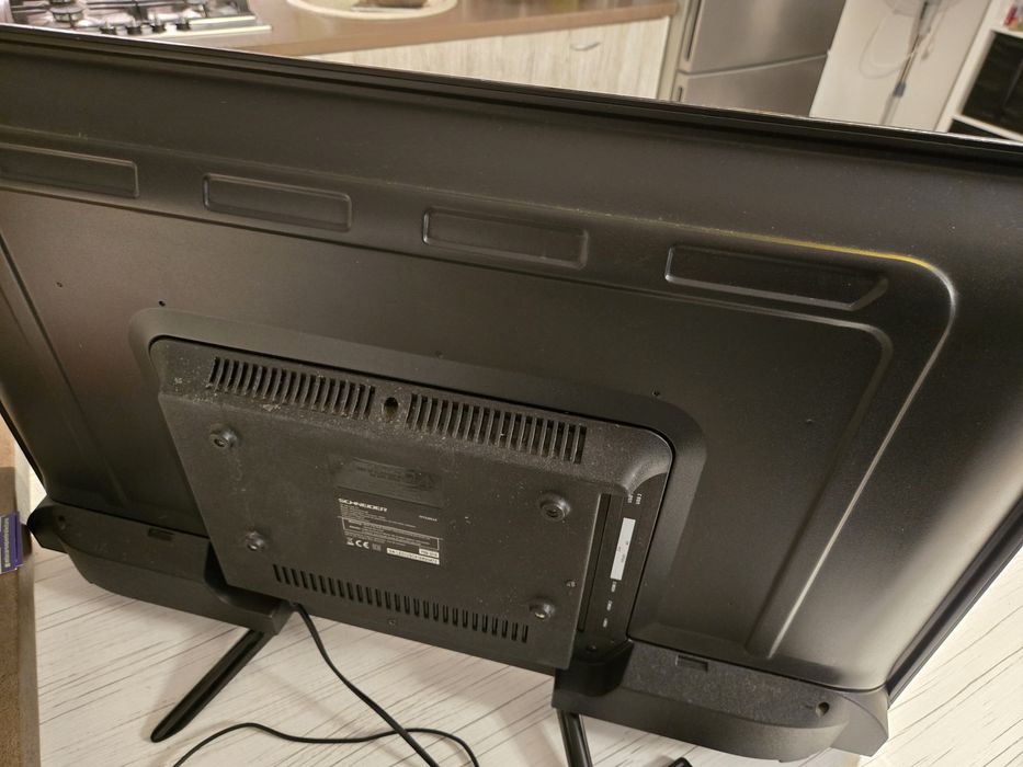 Televizor SCHNEIDER HD LED TV 81cm
