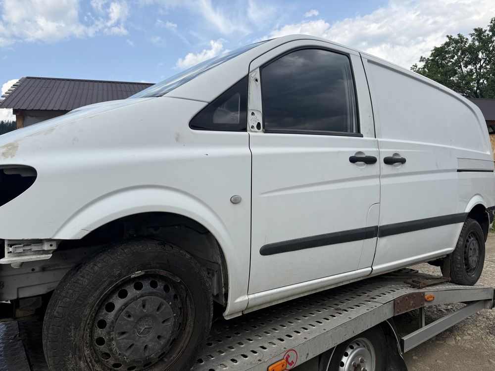 Dezmembrez Mercedes Vito 2.2 diesel Euro 4  2004-2009