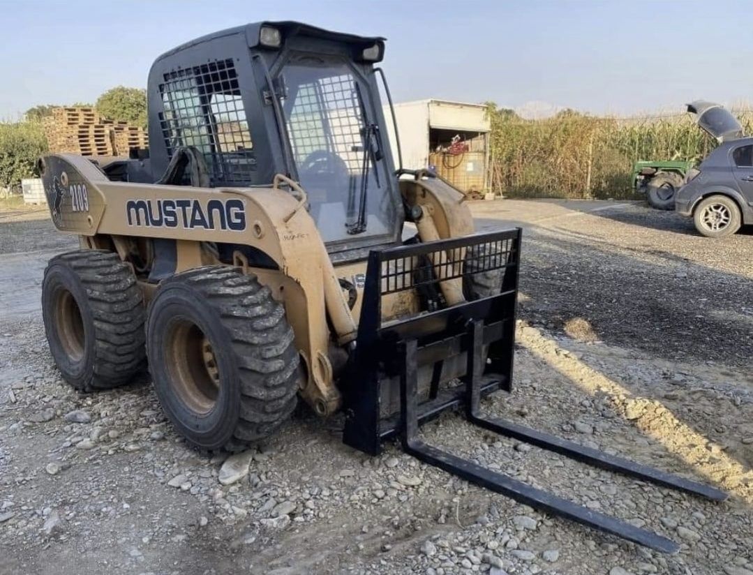 Furci cupe bobcat jcb buldoexcavator