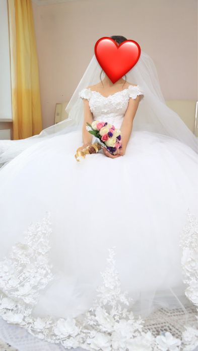 Платья свадебные