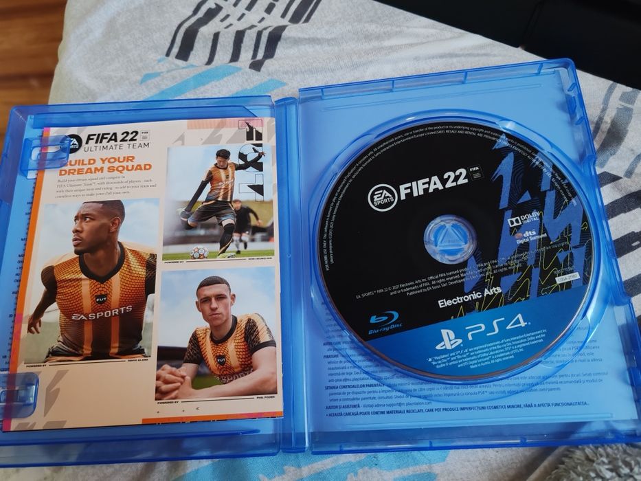 Vând PS 4 PlayStation