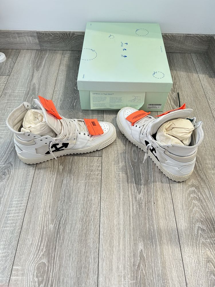 Off-White Court 3.0