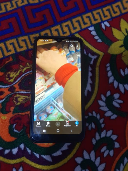 Самсунг а01 нармални ишлаб дурубди