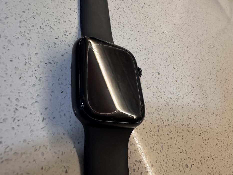 Apple Watch 8 series 45mm