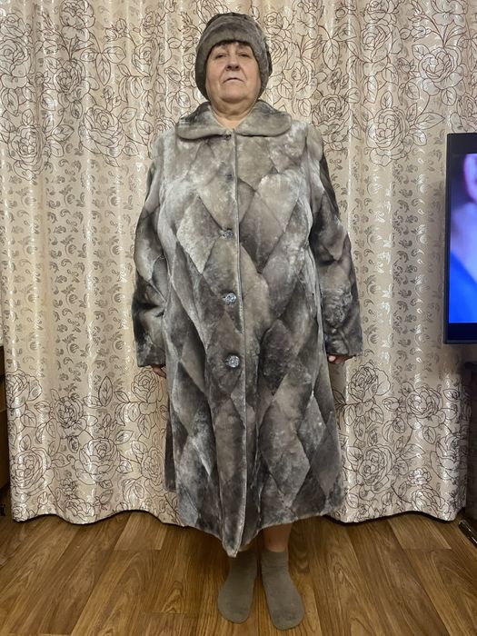 Шуба мутоновая в отличном состоянии
