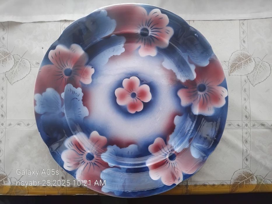 Лаган сотилади диаметри40см