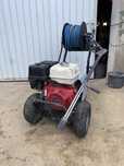 Aparat de spalat cu presiune motor Honda 13 cp