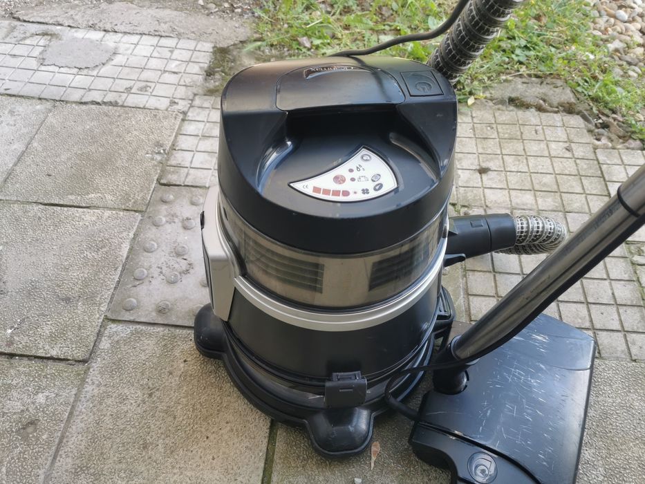 Професионална прахосмукачка Aura cleanmax dplus