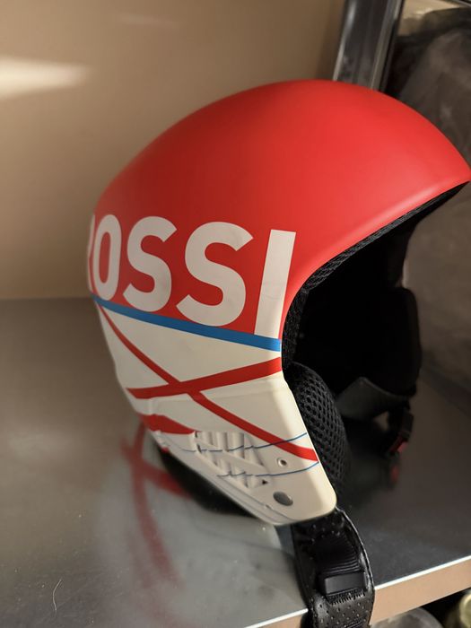 Ски каска, очила и шапка