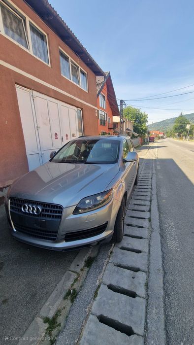 Vând Audi Q7, an fabricație 2007, motor 3.0 TDI