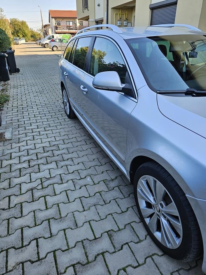Vând skoda superb