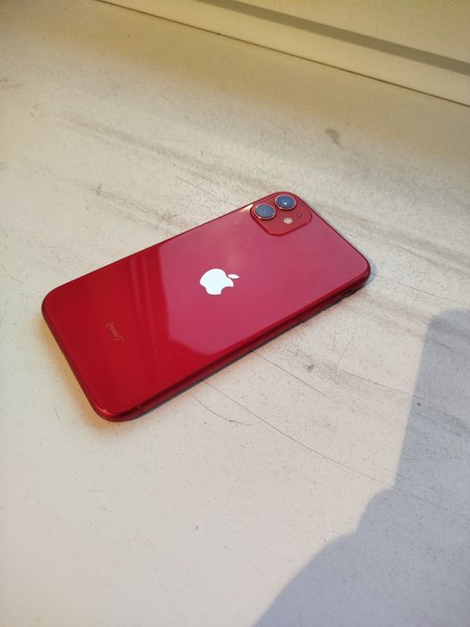 Продам iPhone 11 64Gb