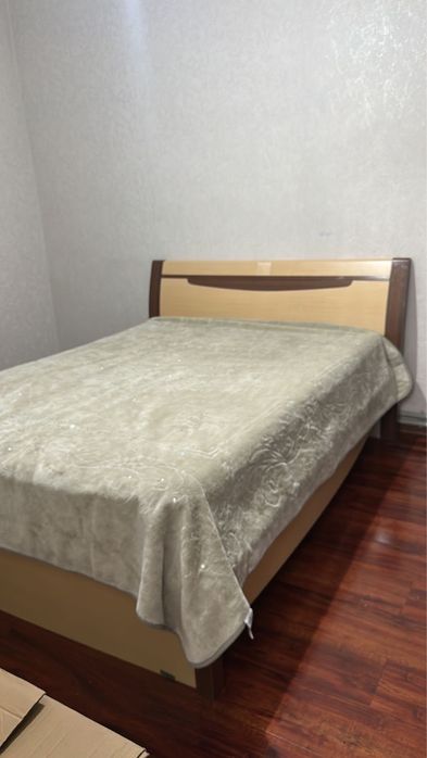 Спальная кровать