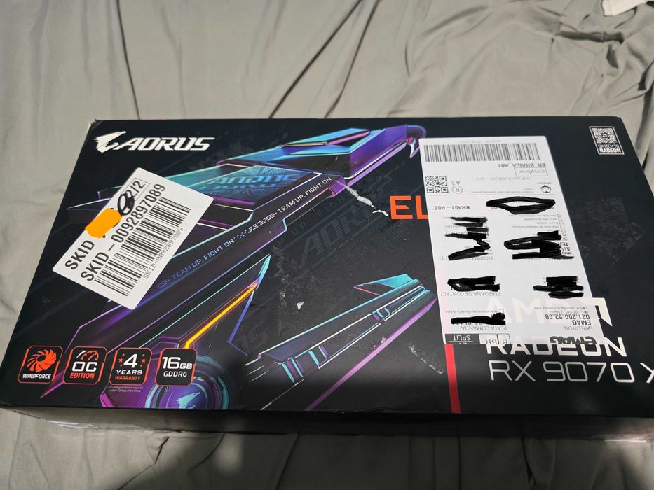 Placa video GIGABYTE AORUS Radeon™ RX 9070 XT ELITE