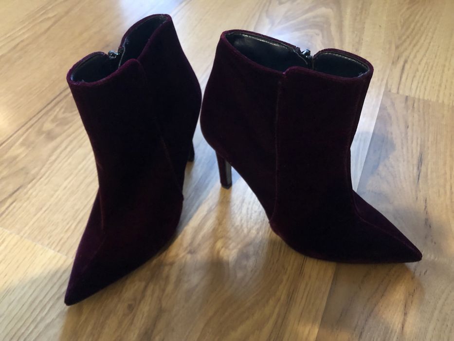 Боти от велур на ток