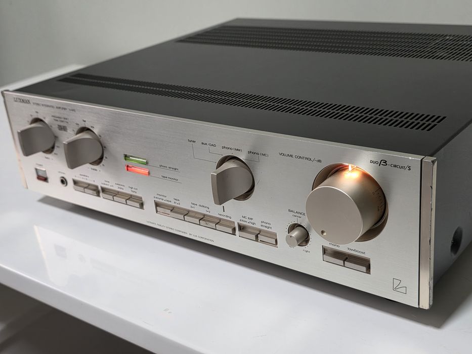 Luxman L-410 stereo integrated amplifier