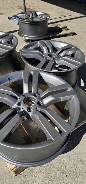 Продам диски Mercedes-Benz R20