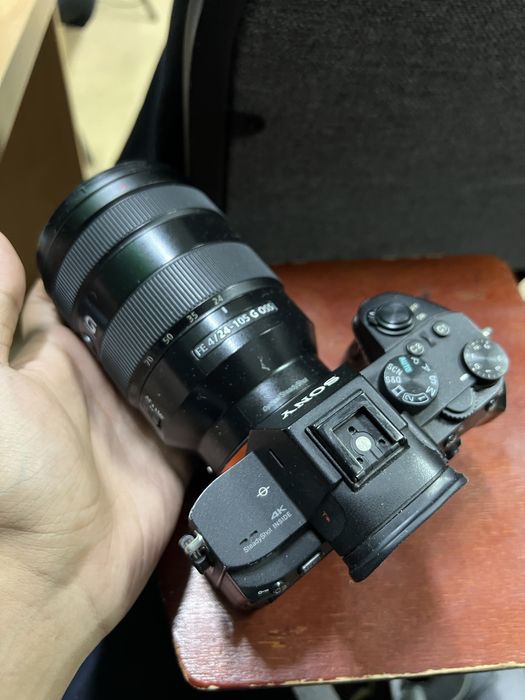 Sony alfa 7 iii obyektiv 24-105