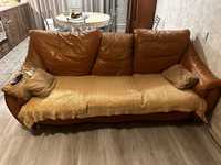 Продам итальянский кожаный диван