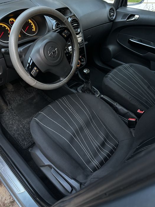 Opel corsa 2011, motor 1,4 benzina,101cai,e5,160000