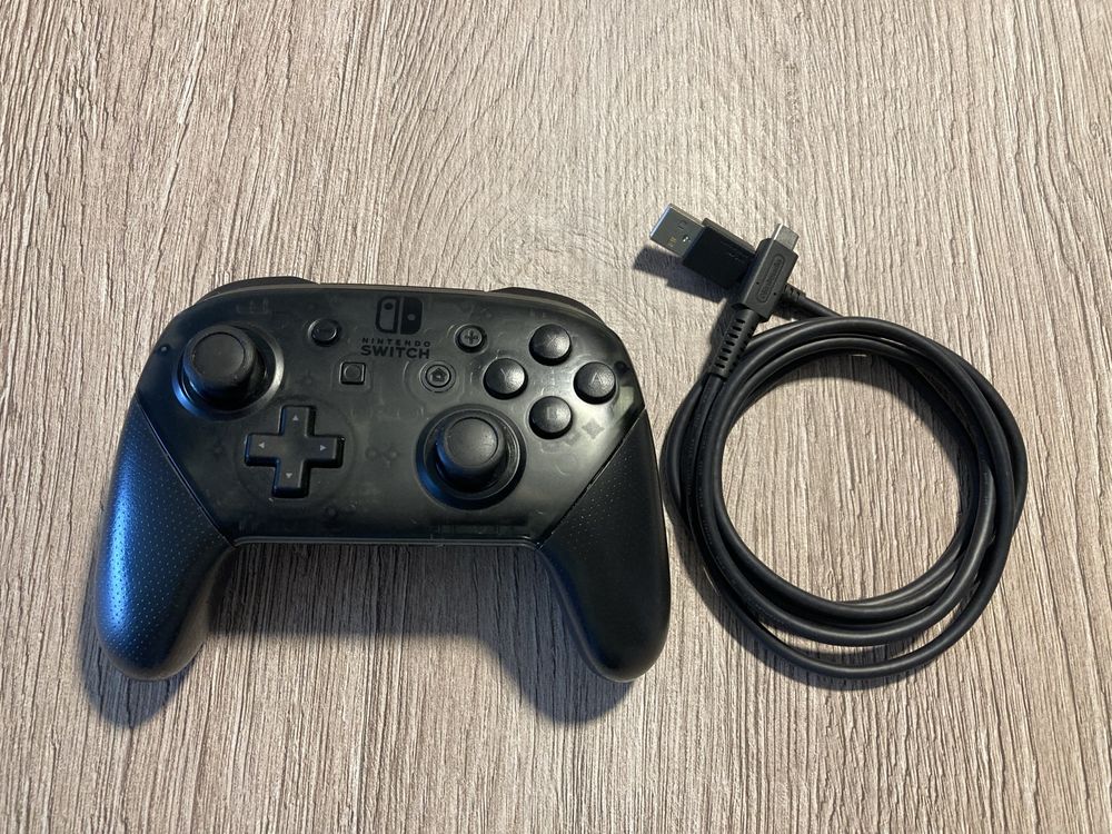 Nintendo Switch Pro Controller