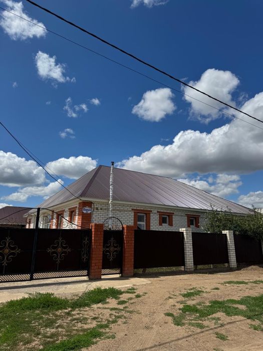 Продам кирпичный дом 8 сот (226,5 м2)