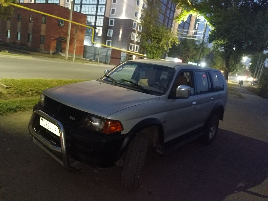 Продам Митсубиси поджеро (срочно)