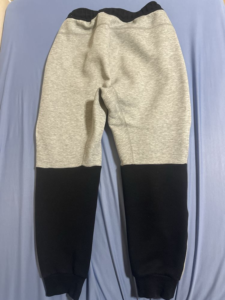 Nike tech fleece S