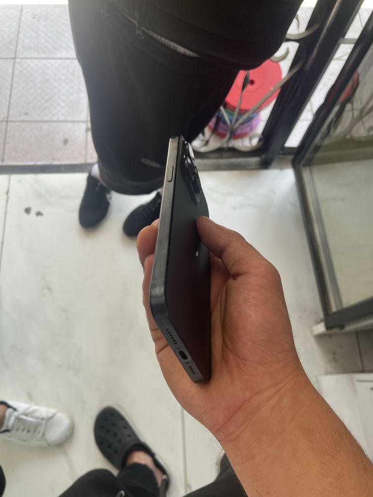 Продам 15 pro max