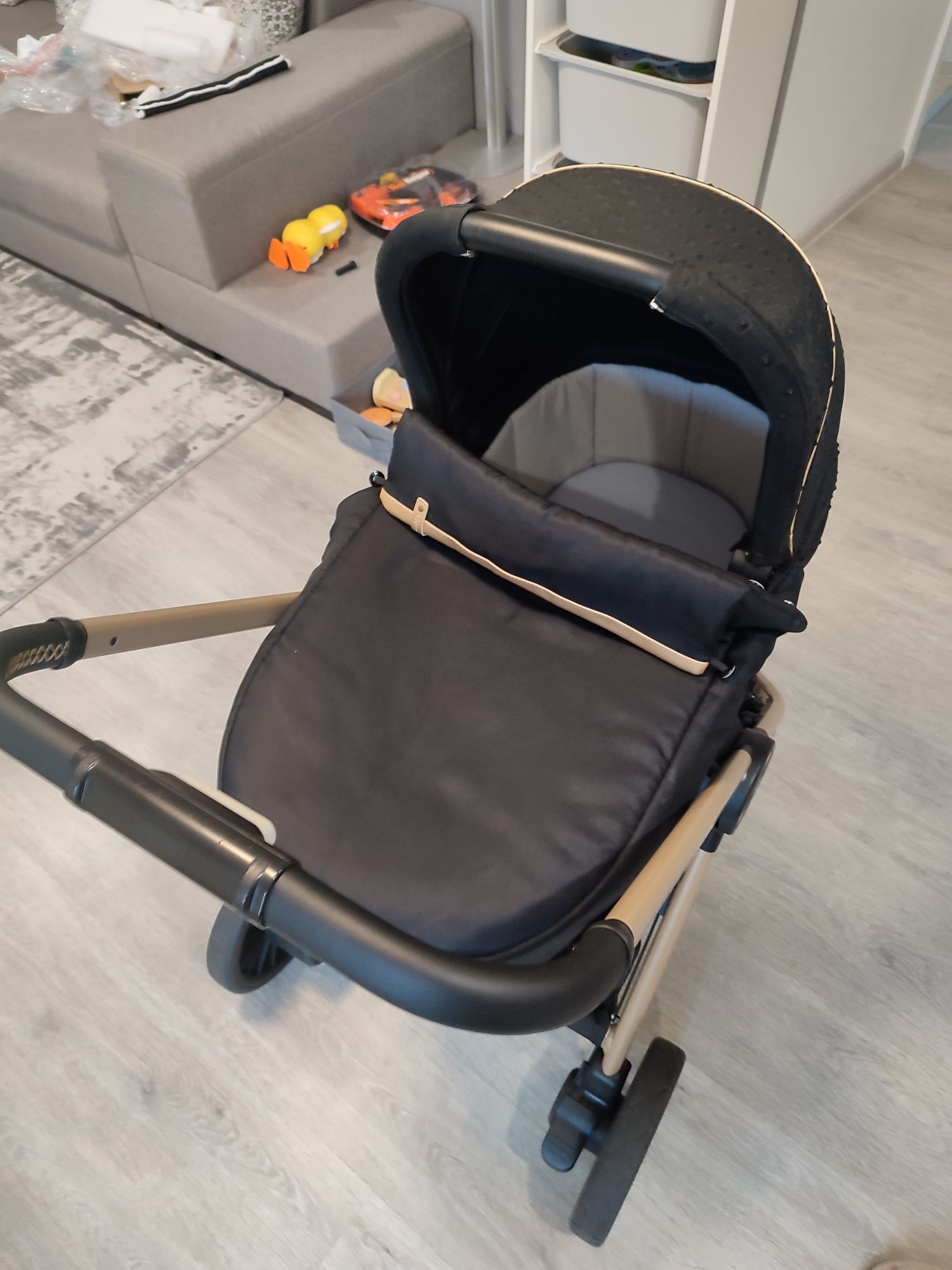Vand caruț copii 3in1 chicco si accesorii