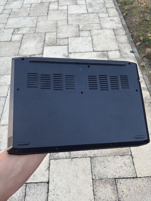 Lenovo IdeaPad Gaming 3 – Ryzen 5, GTX 1650, 8GB RAM, SSD 512GB