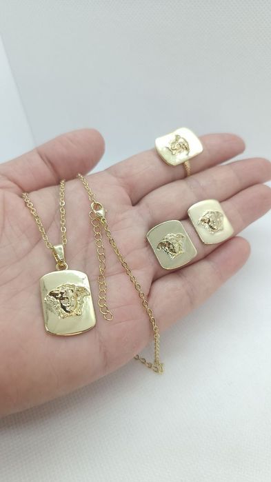 Set lanțisor și brățară