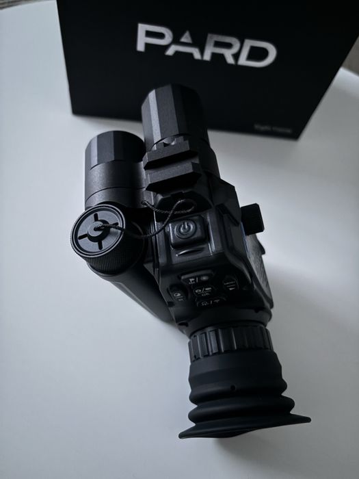Dispozitiv clip on cu viziune nocturna Pard NV007SP LRF 940nm