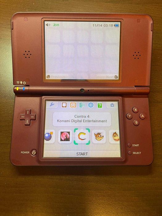 Nintendo DSi XL modat