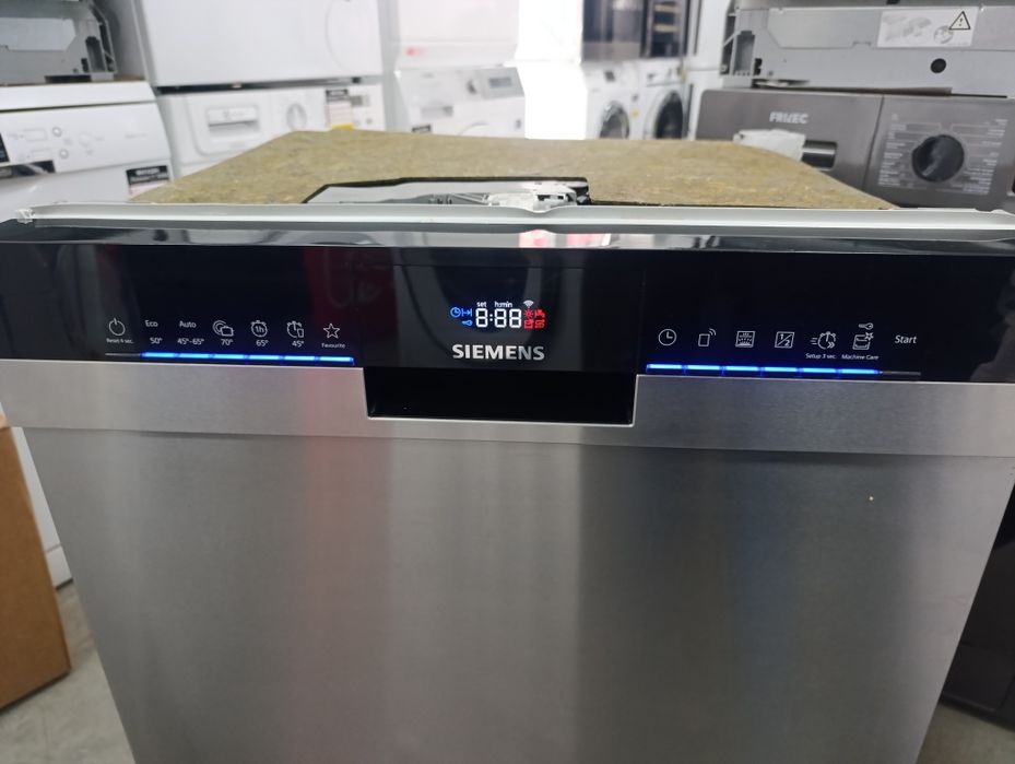 Съдомиялна SIEMENS за вграждане A+++
