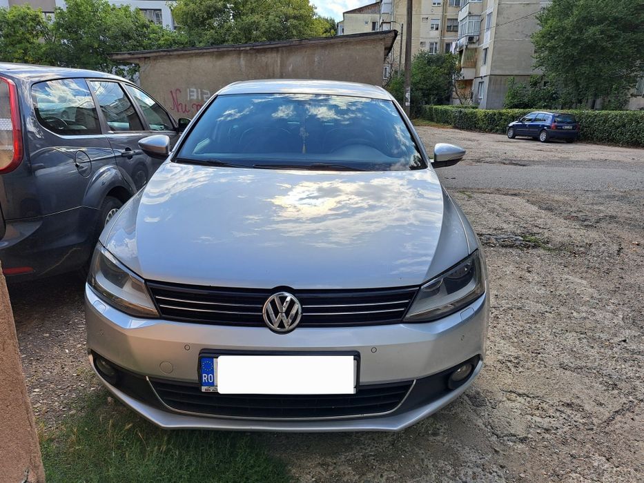 Vând VW Jetta 2012