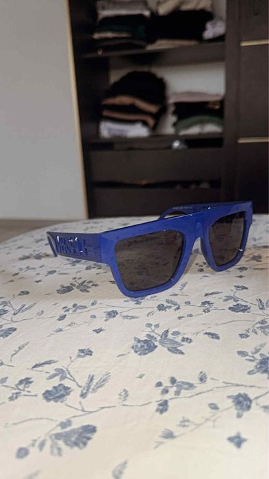 ocherii versace vand ugent 3 perechii