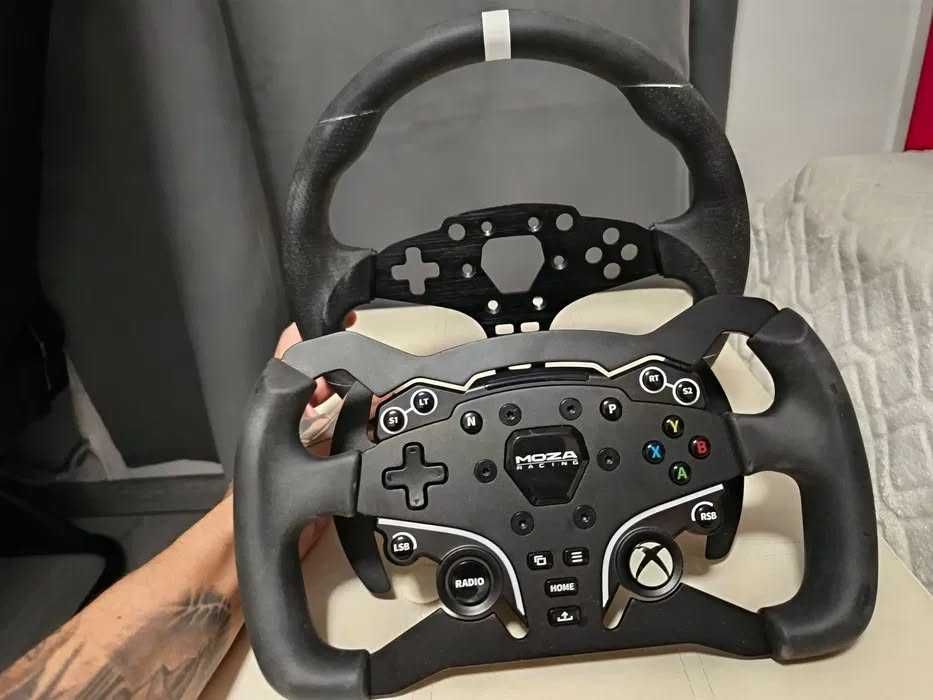 Moza ESX + MOZA ES Formula Wheel Mod