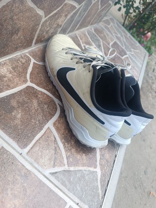 Vând adidași fotbal Nike Tiempo legend 10 Academy