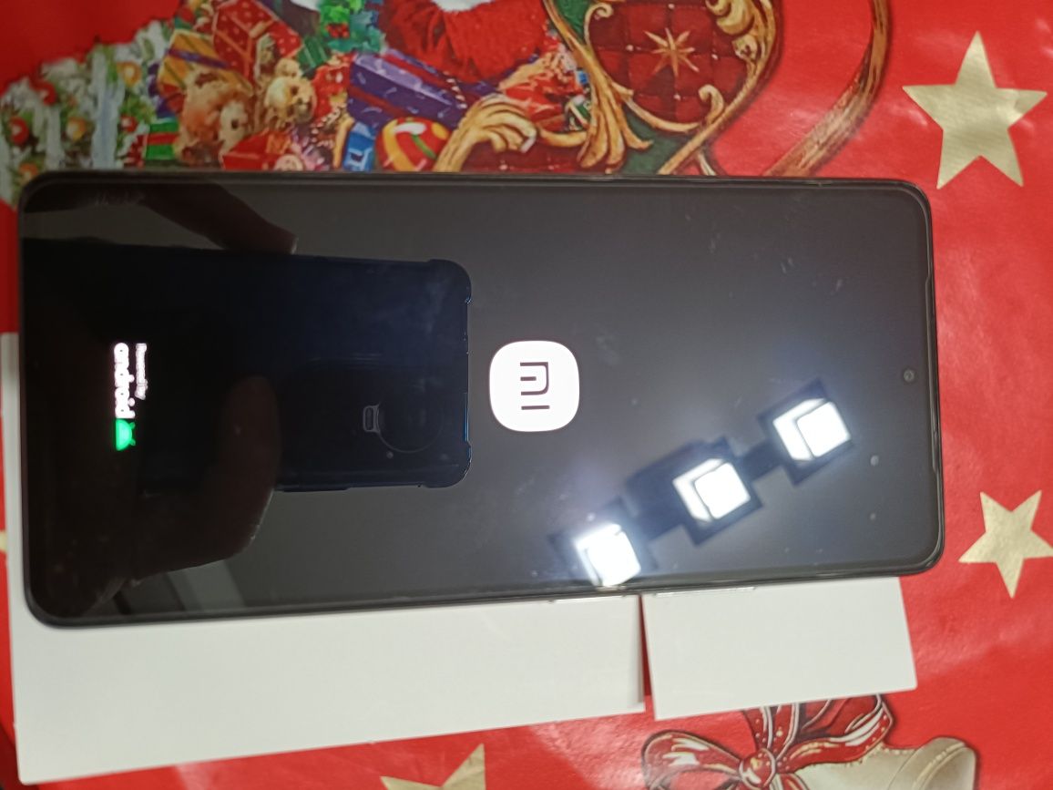 Vând Xiaomi 11 T  alb