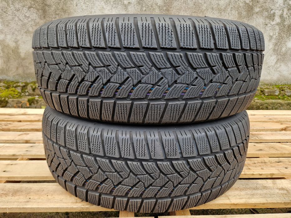 2anvelope iarna 235 65 17 Dunlop