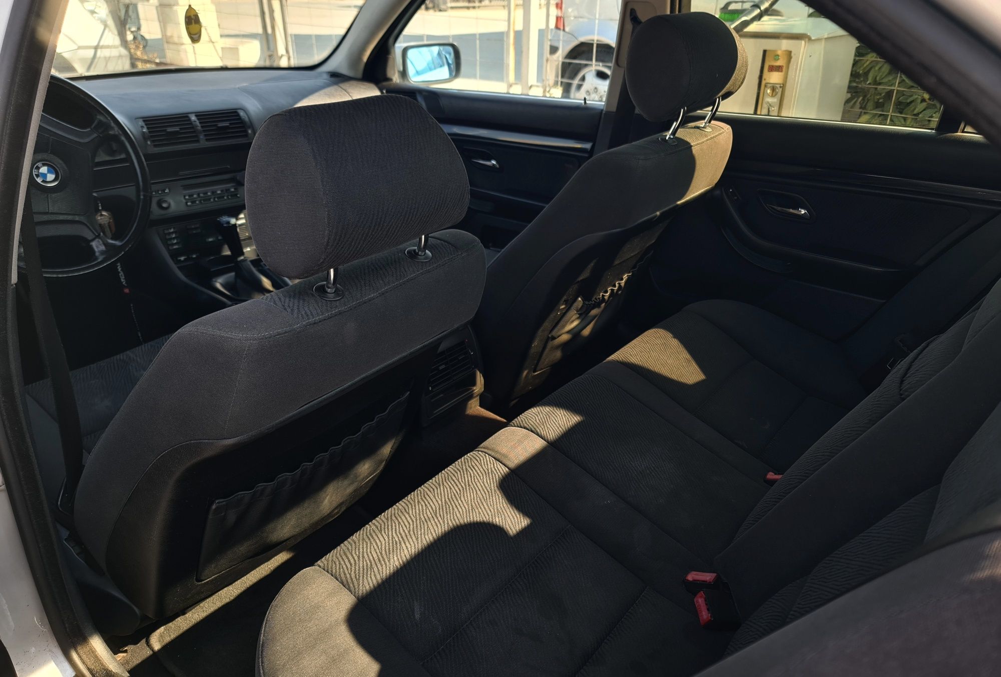 BMW E39  520I Бензин 1999г.