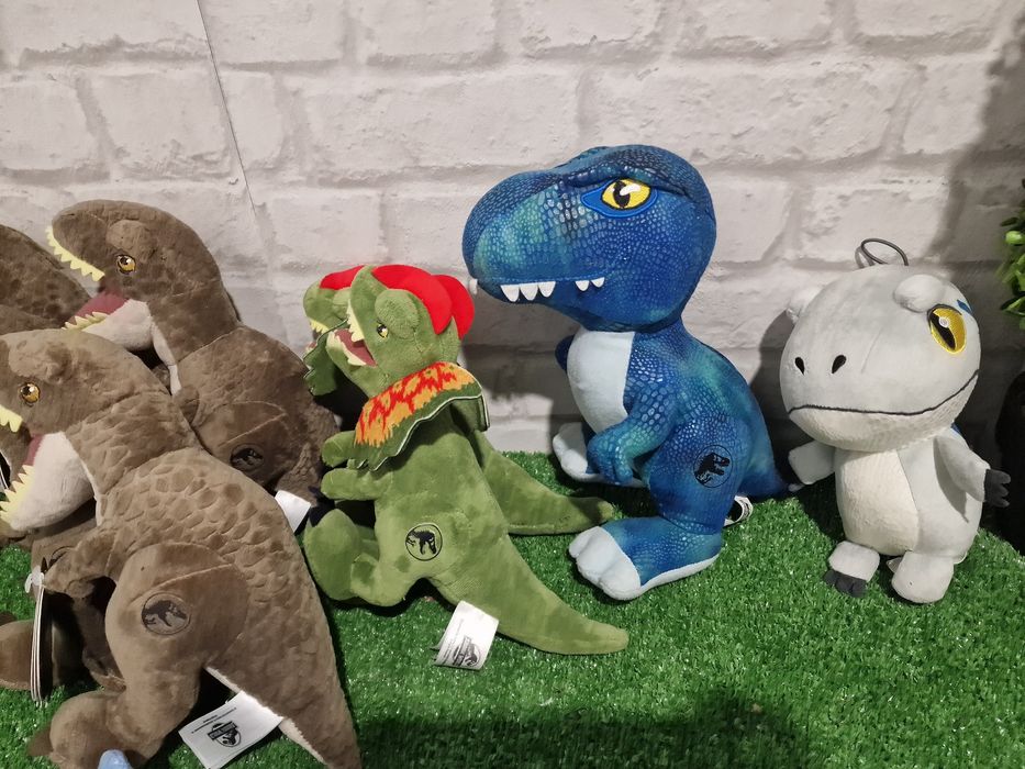 Jurassic world играчка