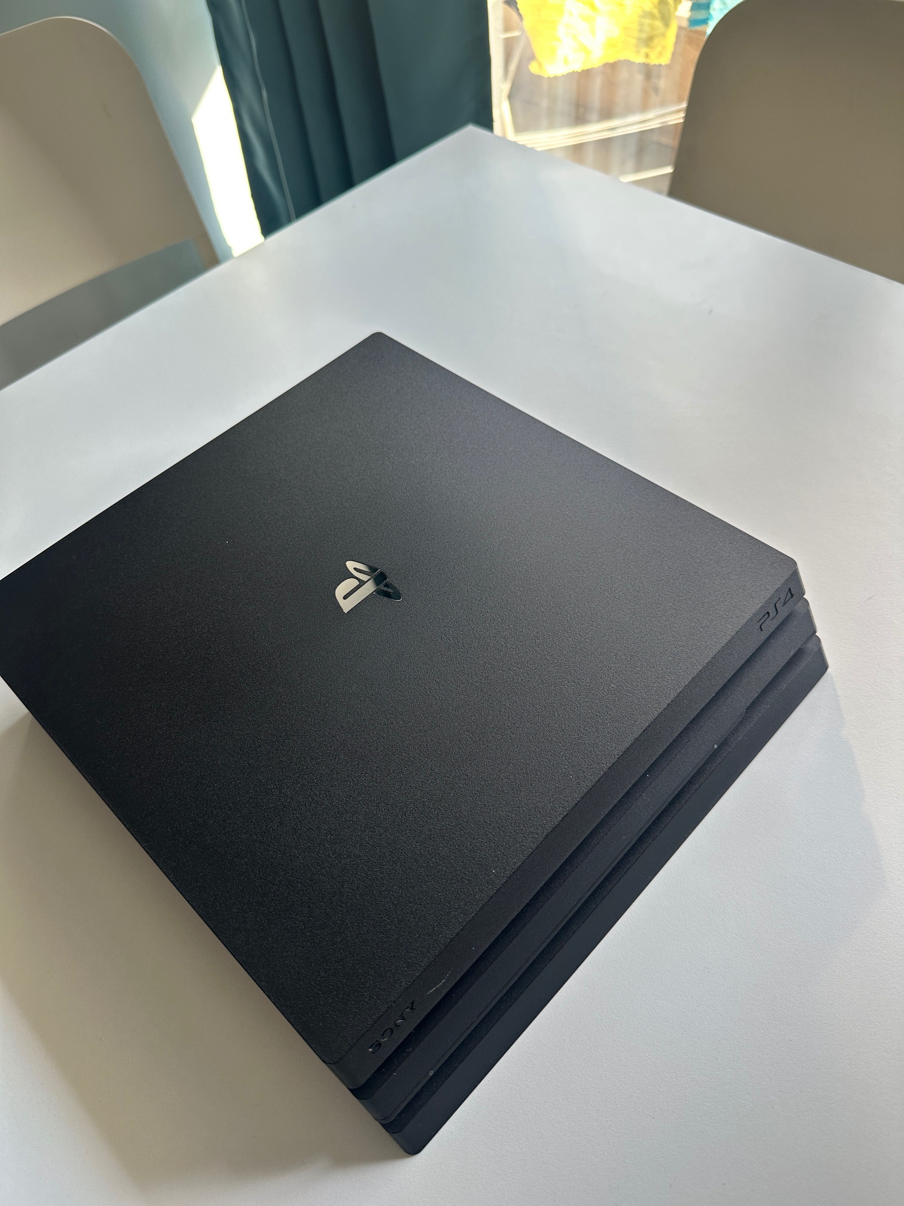 PlayStation 4 PRO 1 TB