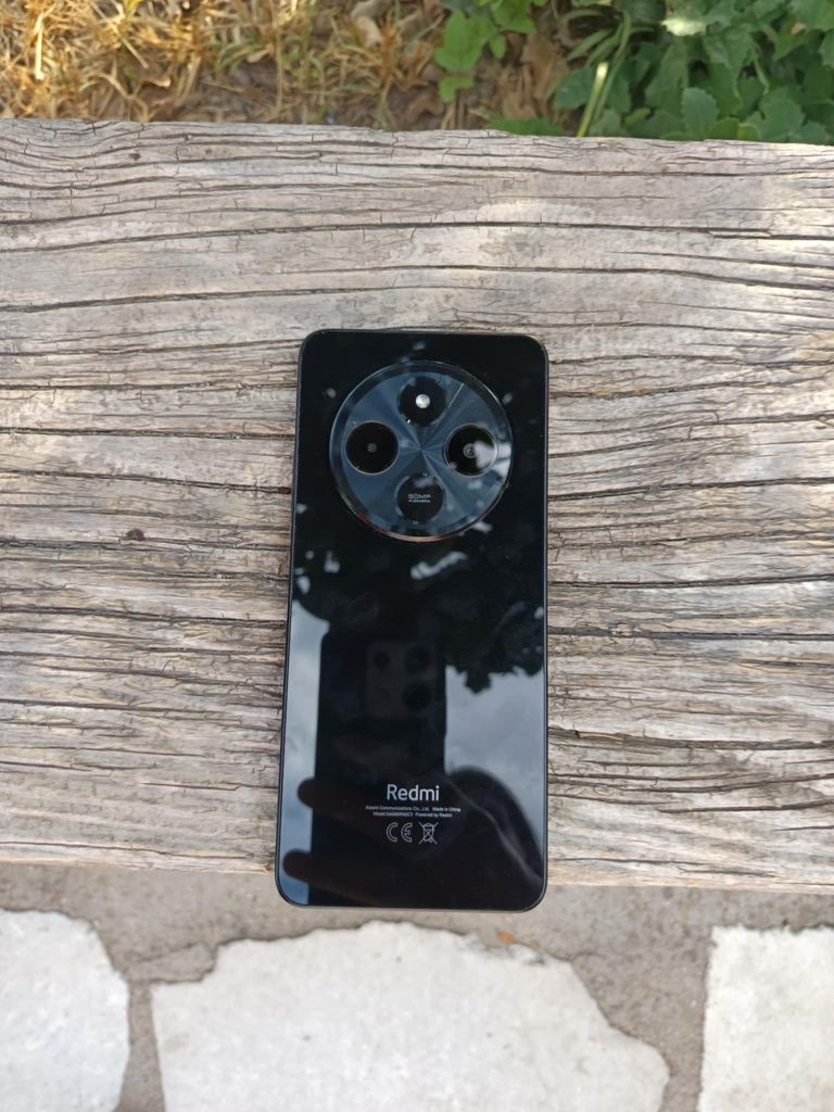 Продавам чисто нов телефон Redmi 14C в отлично състояние.Неизползван